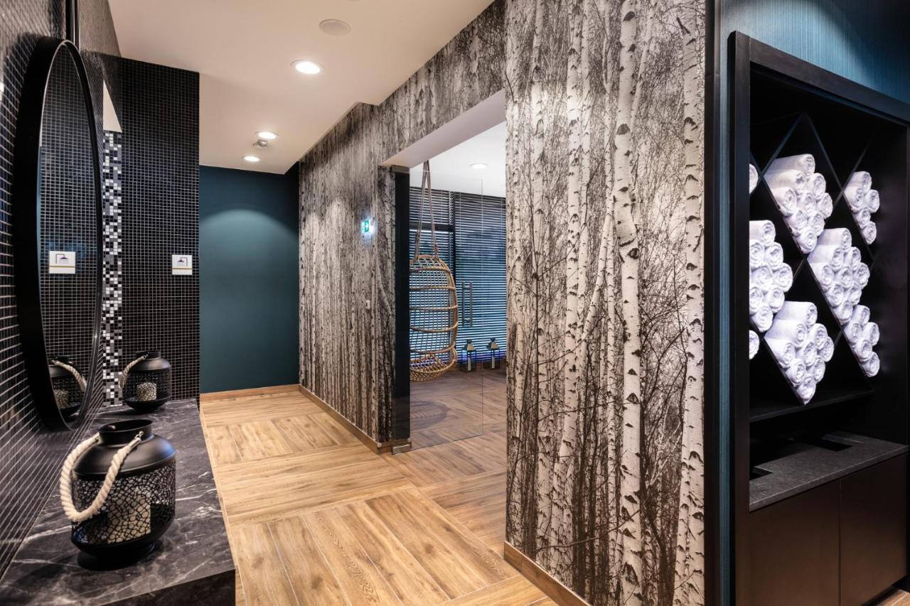Mercure Warszawa Ursus Station Bagian luar foto
