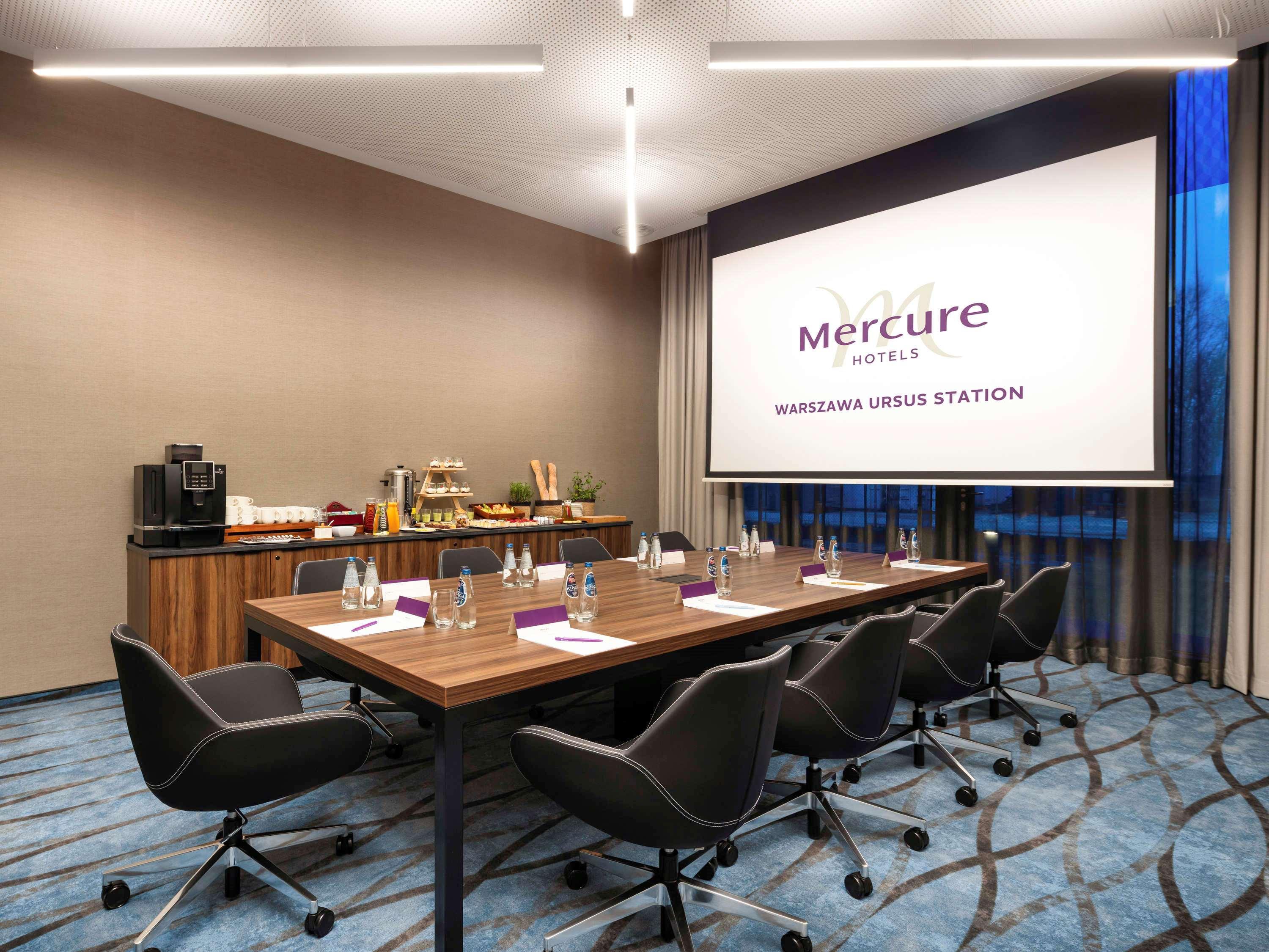 Mercure Warszawa Ursus Station Hotel Bagian luar foto